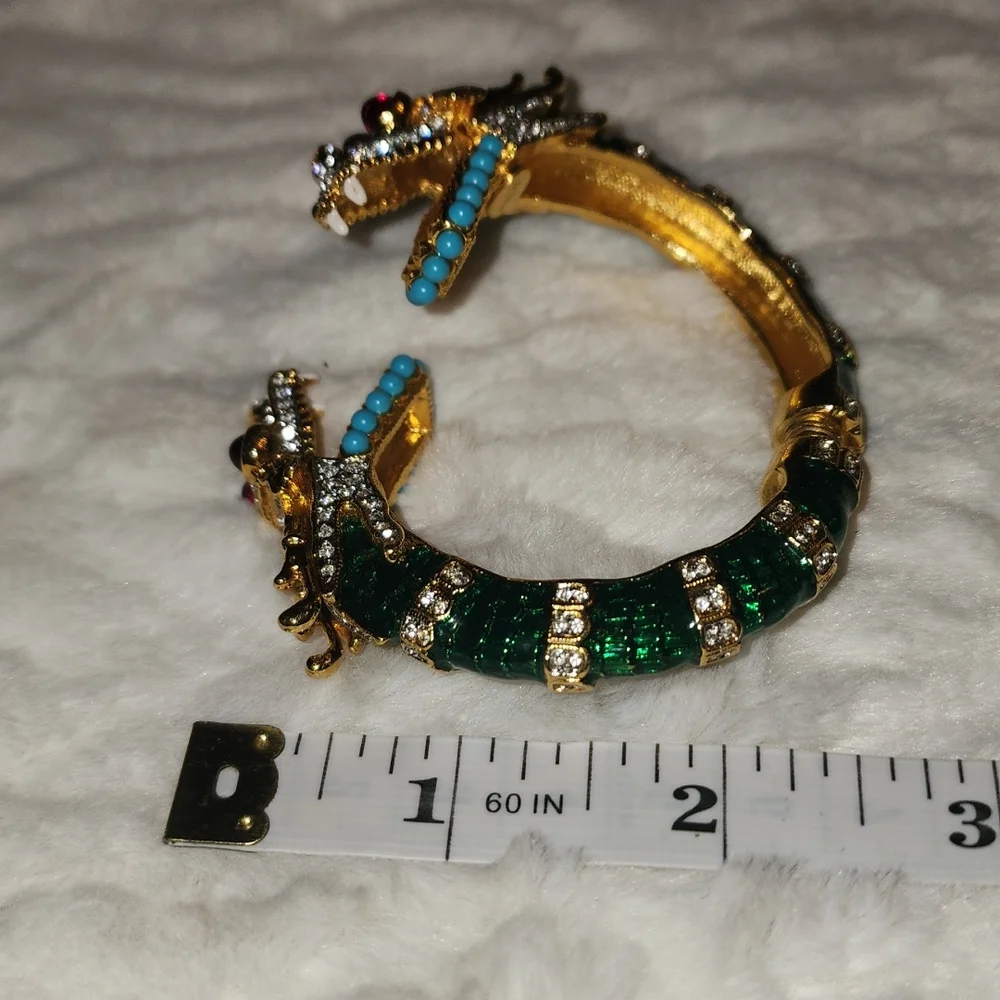 Rare KENNETH JAY LANE Green Dragon Bracelet - Picture 6 of 12